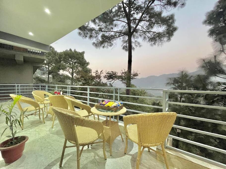 Kasauli Vista - A Boutique Stay Exterior photo