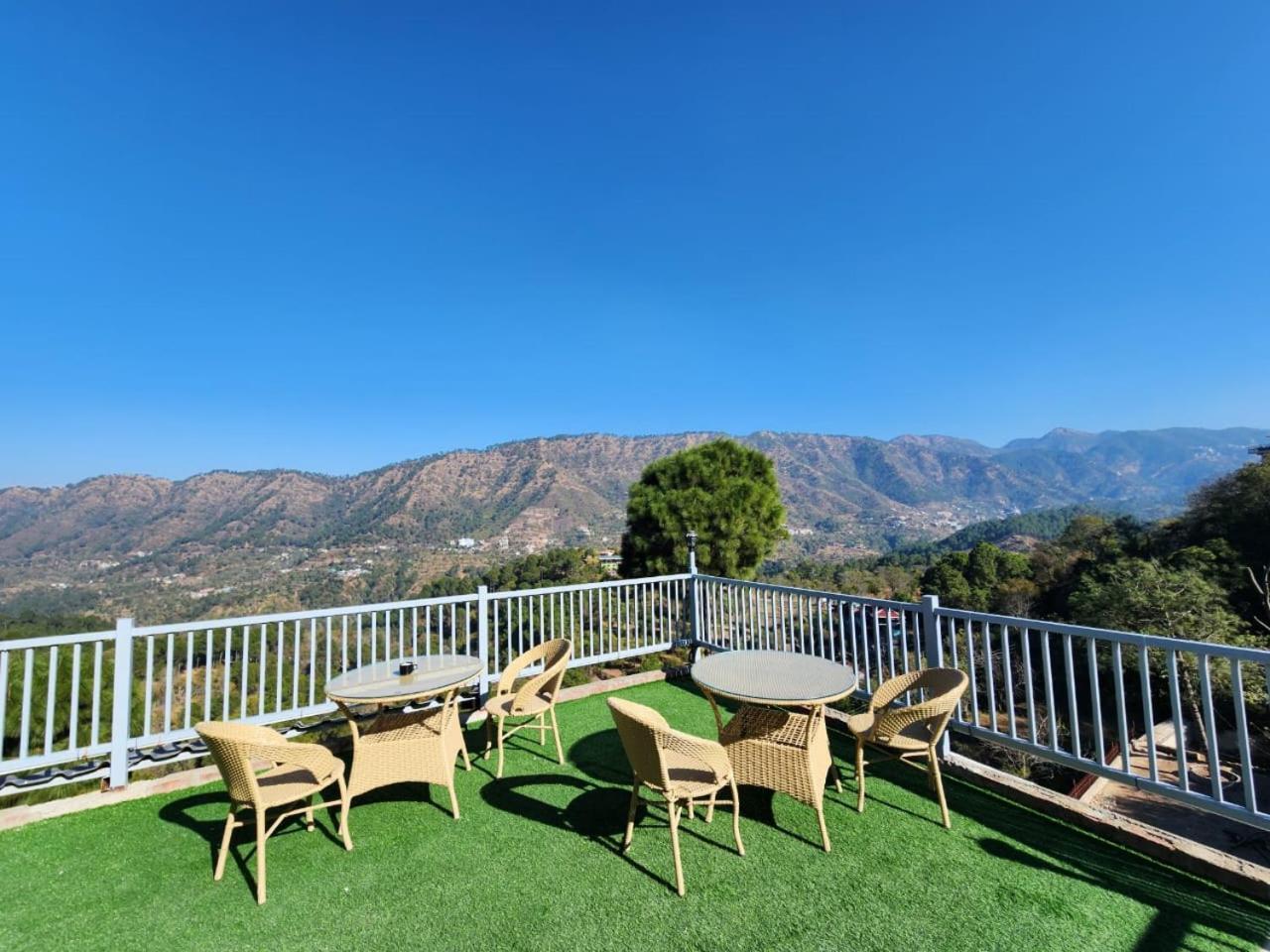 Kasauli Vista - A Boutique Stay Exterior photo